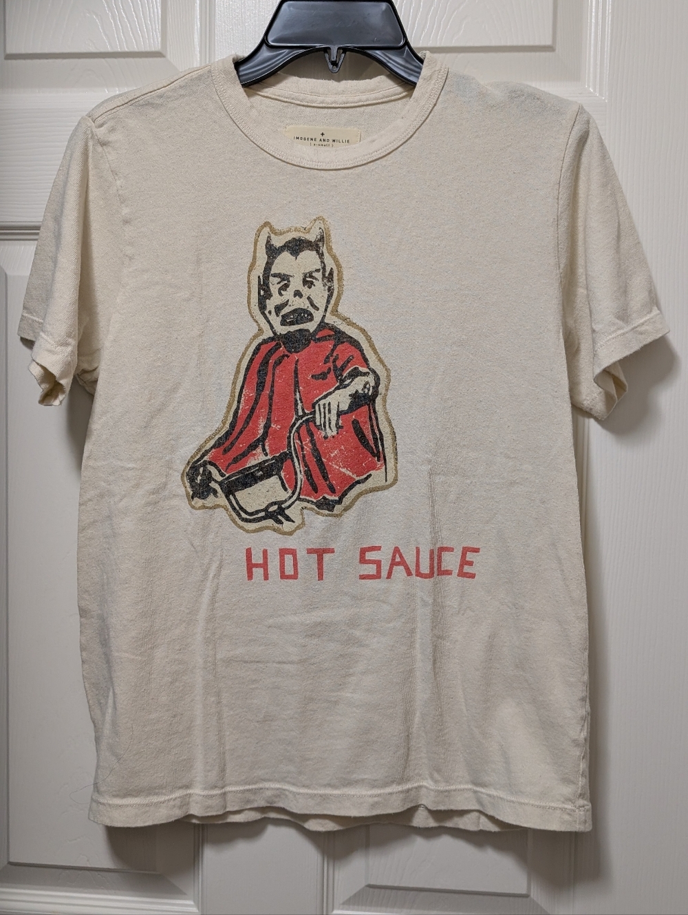 Imogene + Willie Hot Sauce Devil shirt Tshirt Graphic Size XS Cream Tee Top
